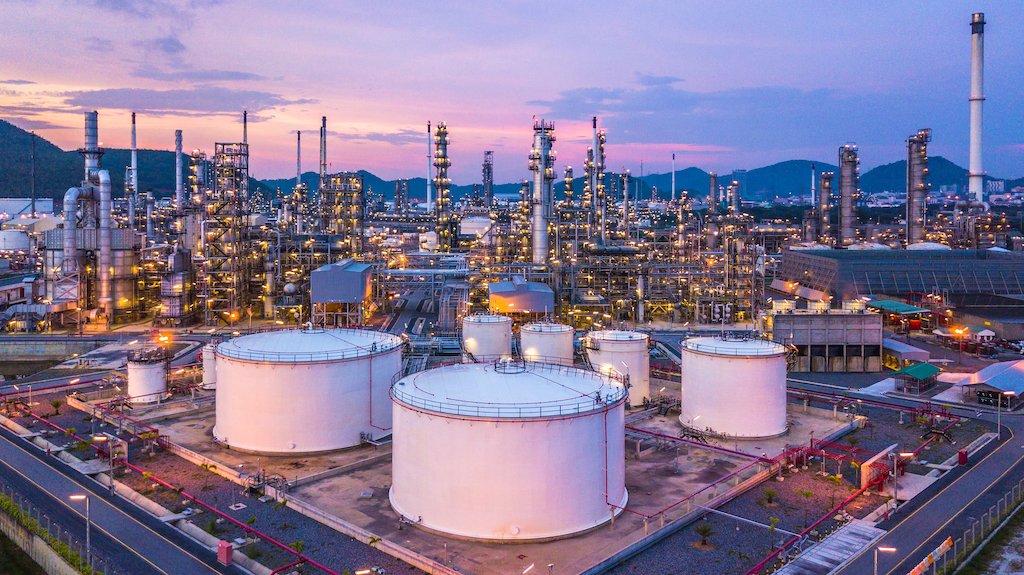 Oil,Refinery,Plant,From,Industry,Zone,,Aerial,View,Oil,And
